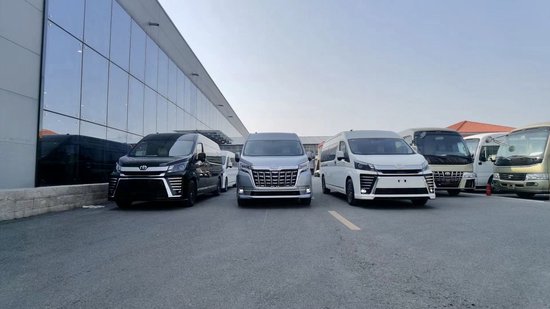 纯进口丰田海狮7座最新商务车报价优惠