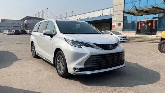2023款丰田塞纳2.5L四驱报价天津50万起