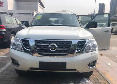 19款尼桑途乐4.0XE丐版现车哪里价格低