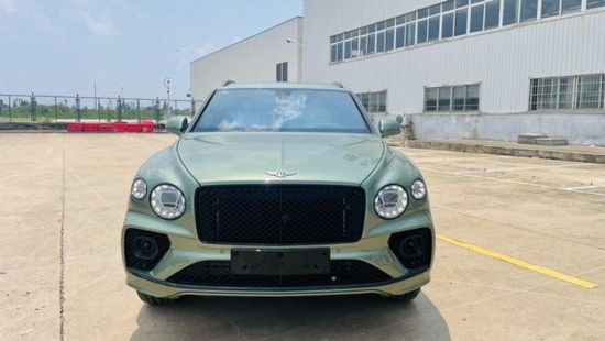 22款宾利添越4.0T首发限量版价格350万