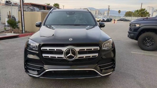 2023款奔驰GLS450现车三月降价25万起售