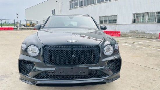 23款宾利添越插电混动3.0T 送豪华礼包