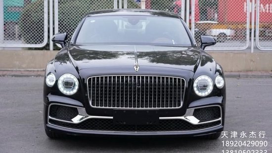 23款 宾利飞驰 4.0T V8 黑红 5座 21轮