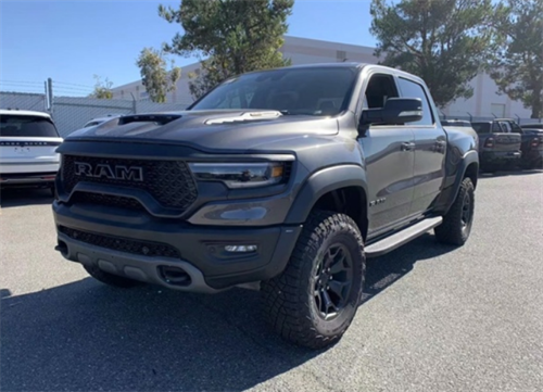 22款道奇霸王龙6.2T现车最低价82.5万起