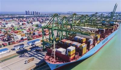 天津港太平洋国际集装箱码头。