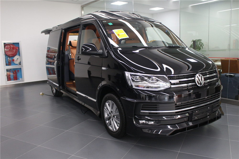 上海大众新款7座商务车大众进口凯路威15088779054