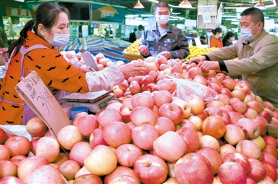 图③  河北区中山路菜市场。