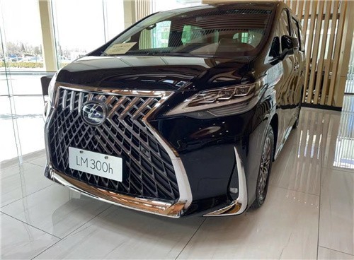 21款雷克萨斯LM300国六多款现车优惠价