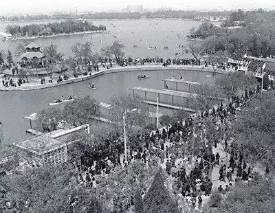 1983年5月的水上公园。资料图片
