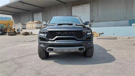 22款道奇公羊霸王龙TRX肉感满满的线条