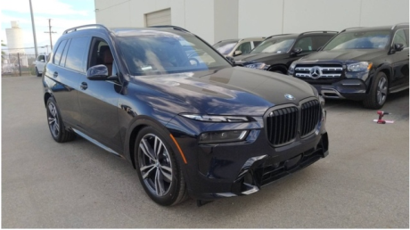 2023款宝马X7最新款港口价格直降20万