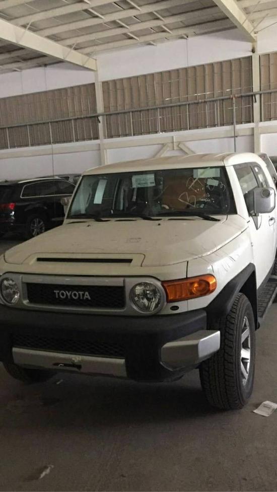 17款丰田FJ酷路泽天津港最新优惠活动