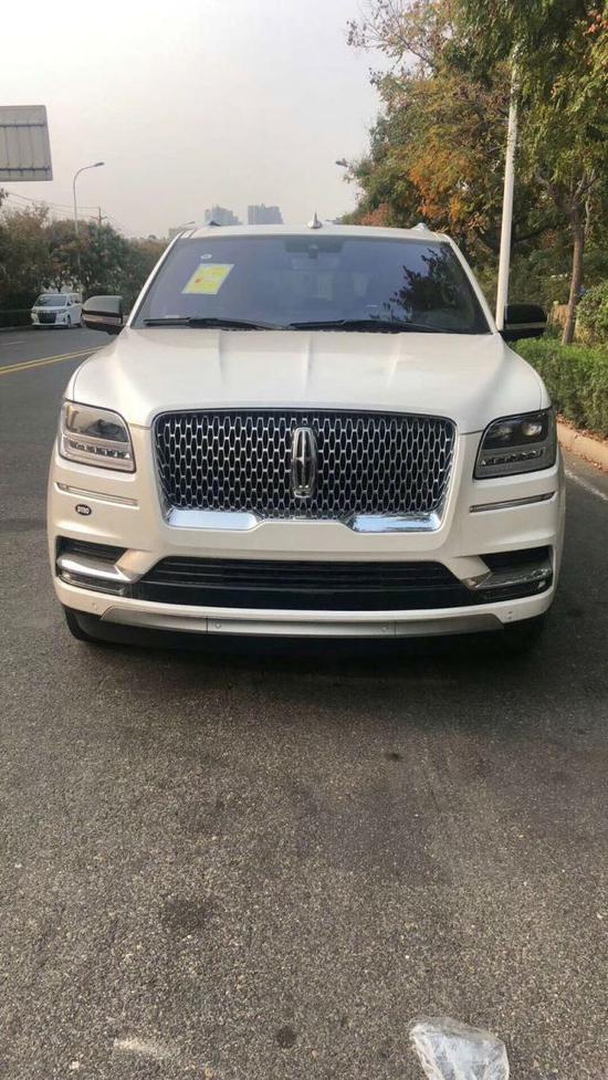 2018款林肯领航员现车手续齐全当天开票