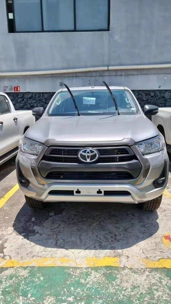 2022款丰田海拉克斯柴油皮卡直降10万