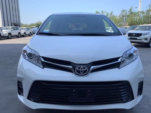 20款丰田塞纳四驱顶配最新报价港口现车