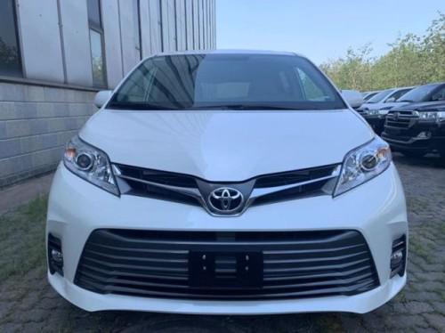 2020款丰田塞纳加版与墨版两驱均有现车