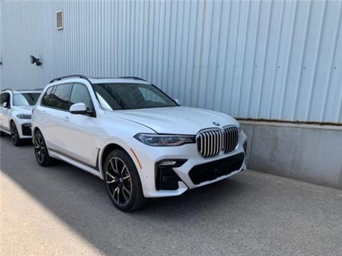 2019款宝马X7M运动3.0T 设计年轻时尚