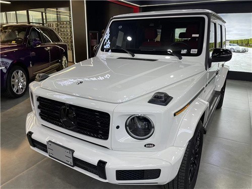 新款奔驰G550白色国六 现车配置行情惠