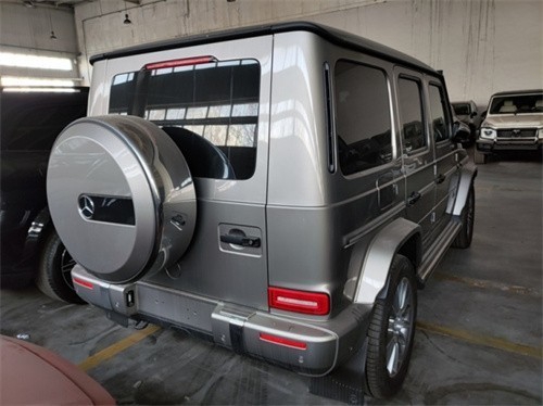 2021款奔驰G500优惠30万手续全购车无忧