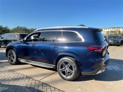 2022款奔驰GLS450大量现车全尺寸越野车