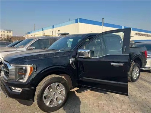 2021款墨版福特F150白金版四门配置明细