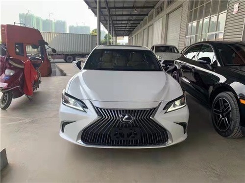 2021款加版雷克萨斯ES250四驱现车出售