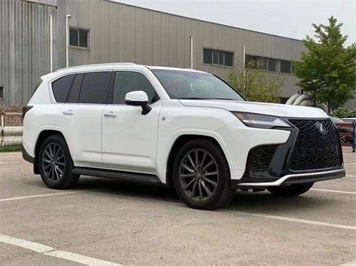 2022款雷克萨斯lX600运动版 价格220万