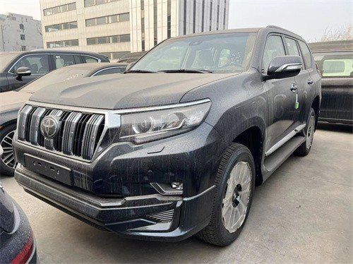 2022款中东版霸道4000VXR顶配现车报价