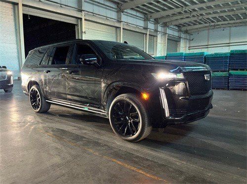 凯迪拉克凯雷德3.0T/6.2L 130万起步