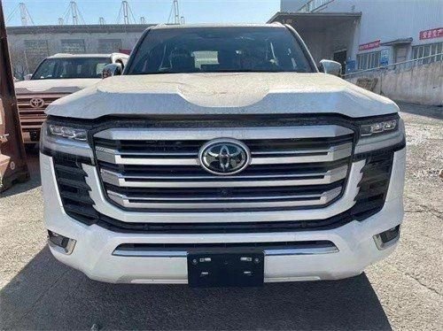 2023款丰田酷路泽LC300 3.5T现车80万起