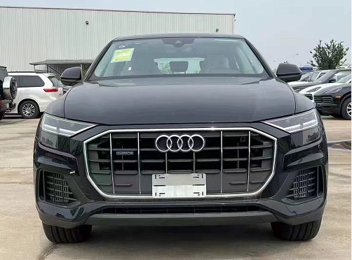 2022款奥迪Q8时尚动感科技十足国六现车