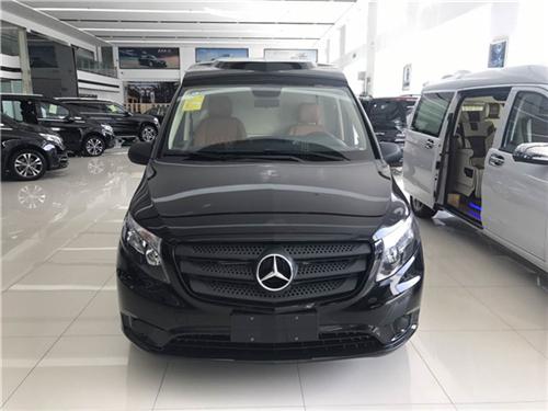 奔驰威霆改装商务车出众风度自然从容