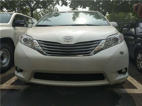 新款丰田塞纳XLE配置 优惠天津促销活动