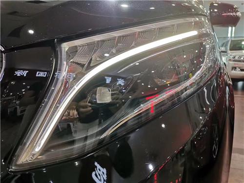 2019款奔驰V260顶级豪华商务令人瞩目