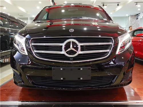 2019款奔驰V260顶级豪华商务令人瞩目