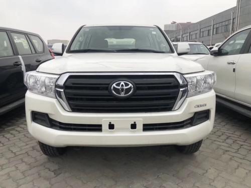 19款酷路泽4000丐版批发价格购车送礼包