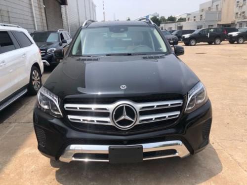 19款奔驰GLS450美规黑米最新优惠裸车价