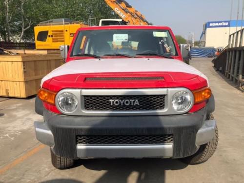 2019款FJ酷路泽气泵冲沙版红色优惠2万