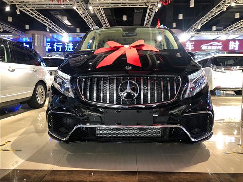 2019款奔驰V250豪华改装店庆周年活动