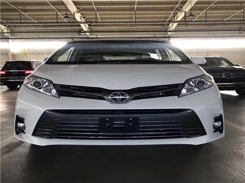 20款丰田塞纳四驱两驱现车到港价格优惠