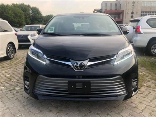 2020款丰田塞纳四驱现车优惠送装饰礼包