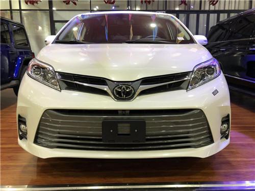 2020款丰田塞纳LTD加版七座MPV舒适座驾