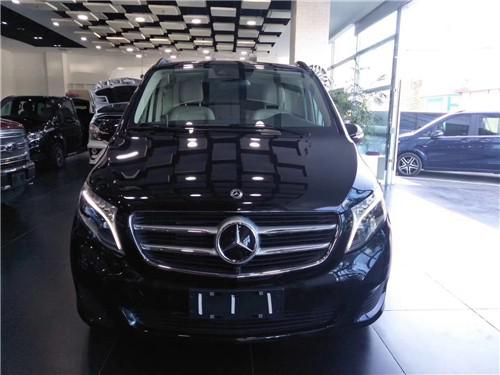 奔驰V250商务车最新报价 奢华堪比皇宫