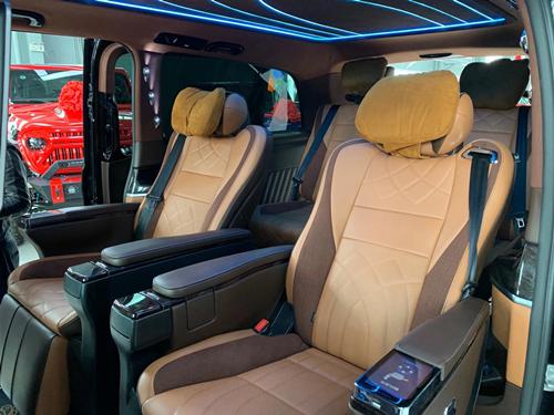 20款奔驰V250商务车最新配置特价40万起