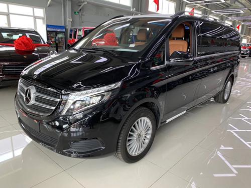 20款奔驰V250商务车最新配置特价40万起