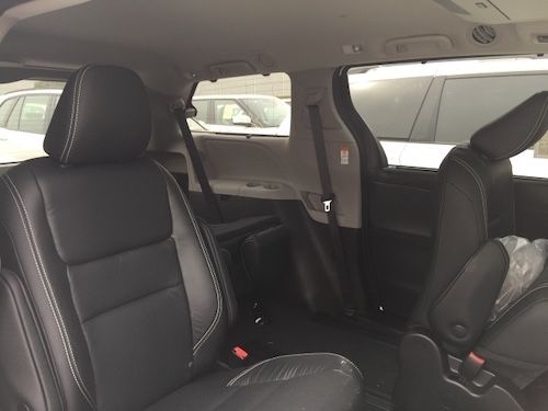 新款款丰田塞纳国六首批现车限时优惠多