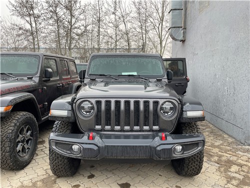 21款吉普牧马人2.0 特惠津港现车可分期