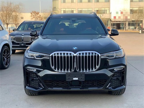 2021款宝马X7天津港现车价格全国最低