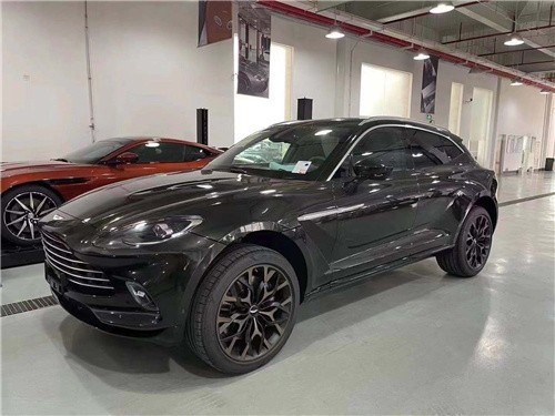 新款阿斯顿马丁DBX 奢华SUV性能升级