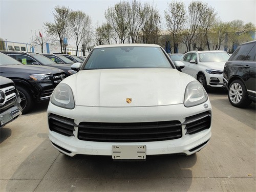 2021款保时捷卡宴现车挥泪清仓90万起售